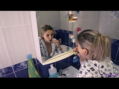 ❤️ Críochnaíonn Hack le óga i pitseámaí cum ó bhéal i asal - letty black ❤❌ Fucking linn